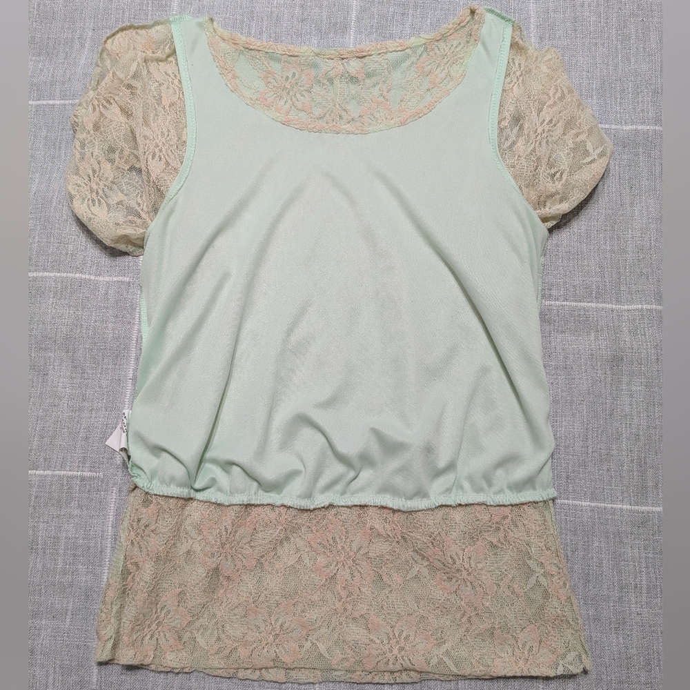 Iz Byer Women's Blouse - Picture 4 of 9